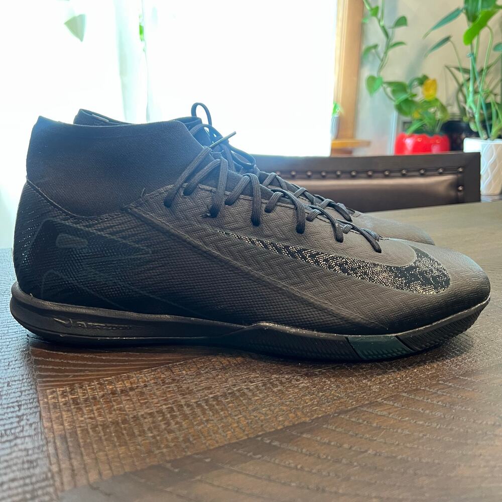 Nike Mercurial Superfly 10 Academy Soccer Shoes 11.5 men